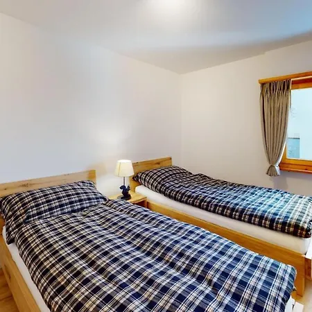 Tschuetta Apartmán *