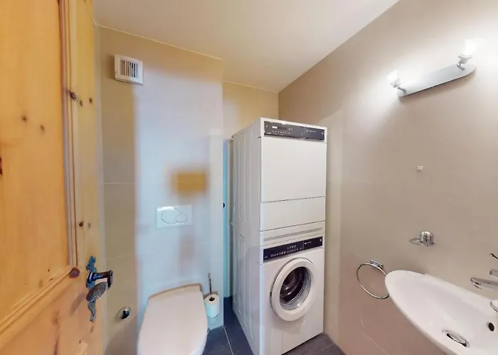 Tschuetta 切勒里纳